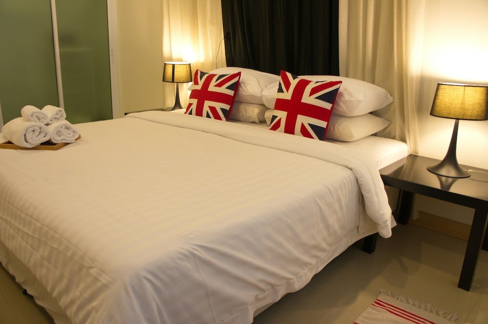 Фото Ratchadamnoen Residence