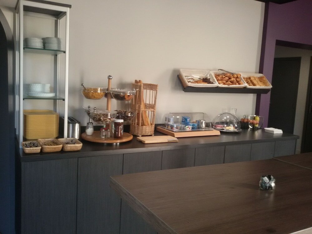 Фото Hotel Albert Elisabeth Gare Sncf