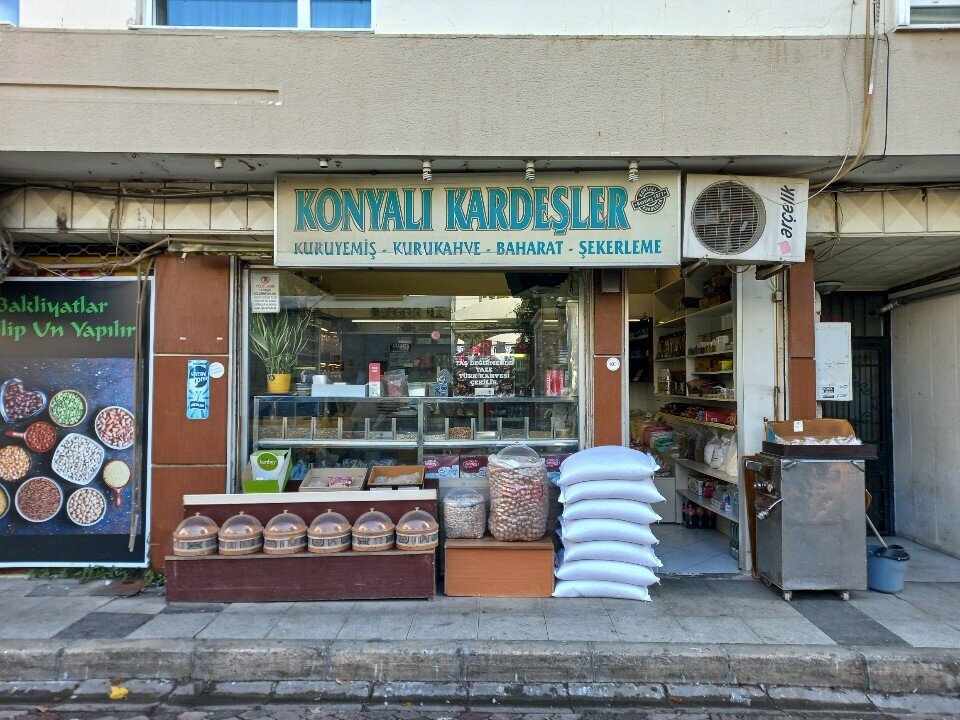 Food ingredients and spices Konyali Brothers, Izmir, photo
