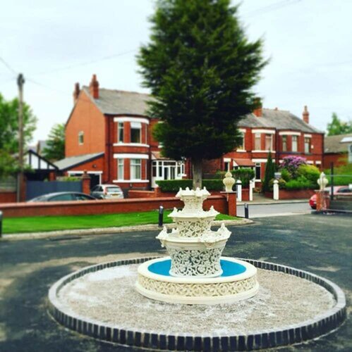 Внешний вид отеля Trivelles Mayfair в Стокпорте, фото 2