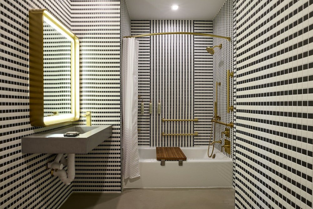 Фото Renaissance New York Harlem Hotel