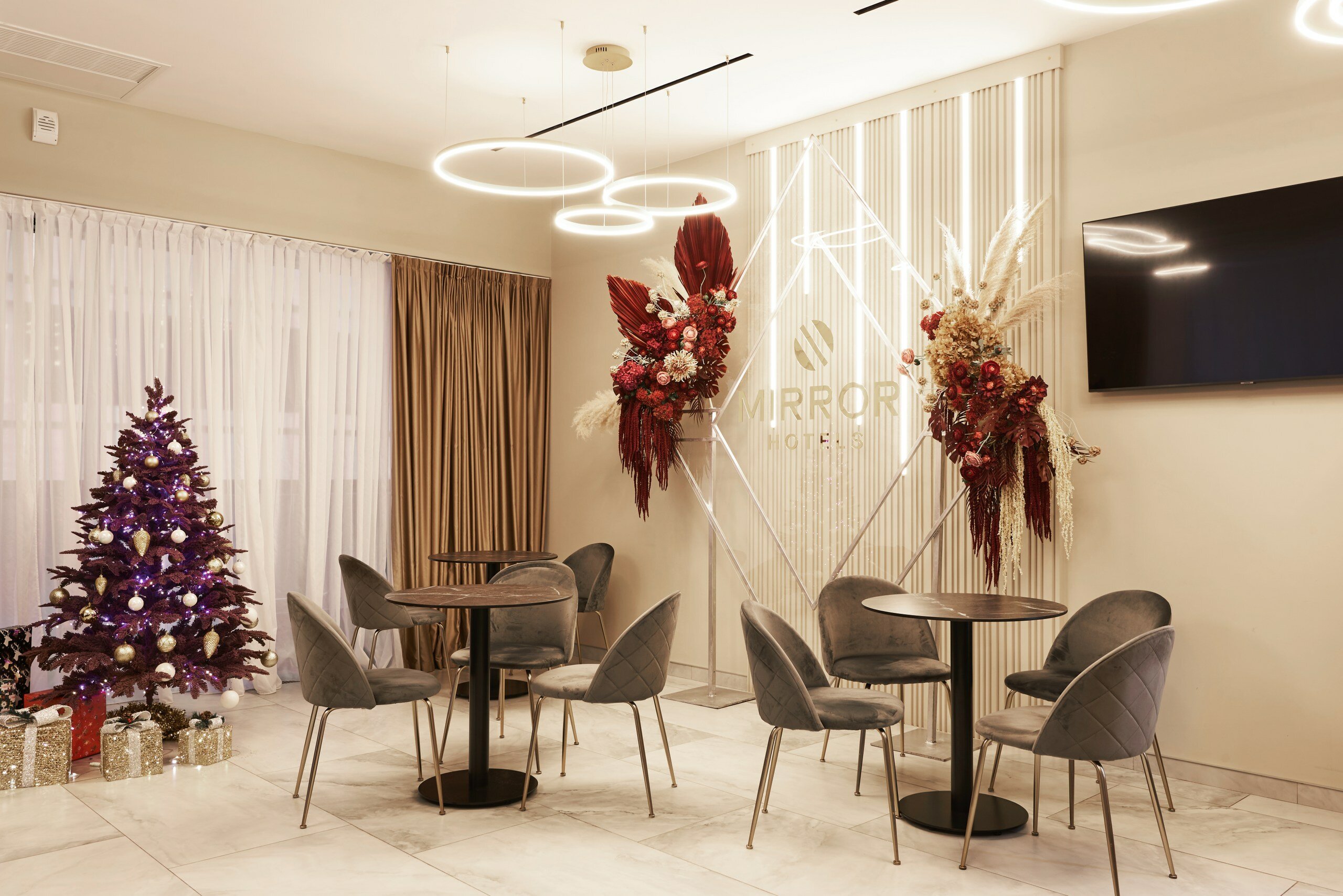 Фото Mirror Light