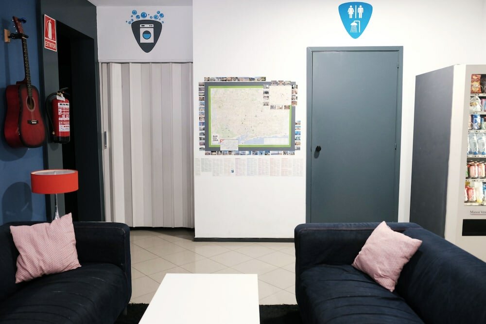 Фото Alternative Creative Youth Hostel Barcelona