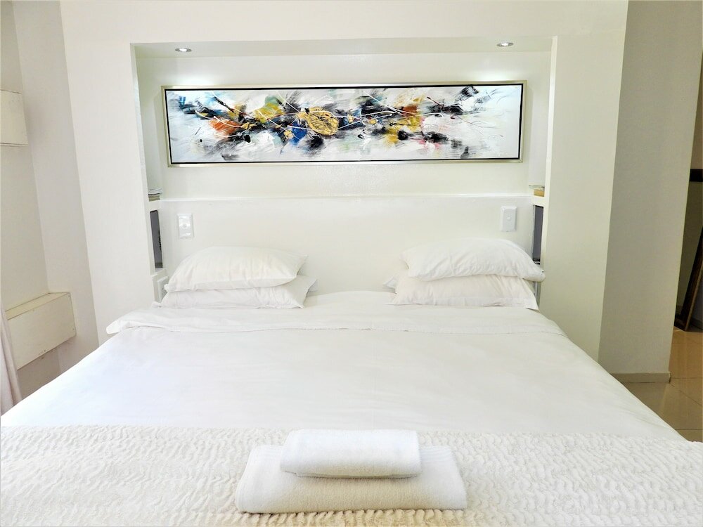 Фото Footprints Self-Catering & B&b