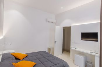 Фото Ortigia Bed and Breakfast