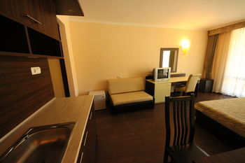 Фото Menada Apartments in Grand Hotel Sveti Vlas