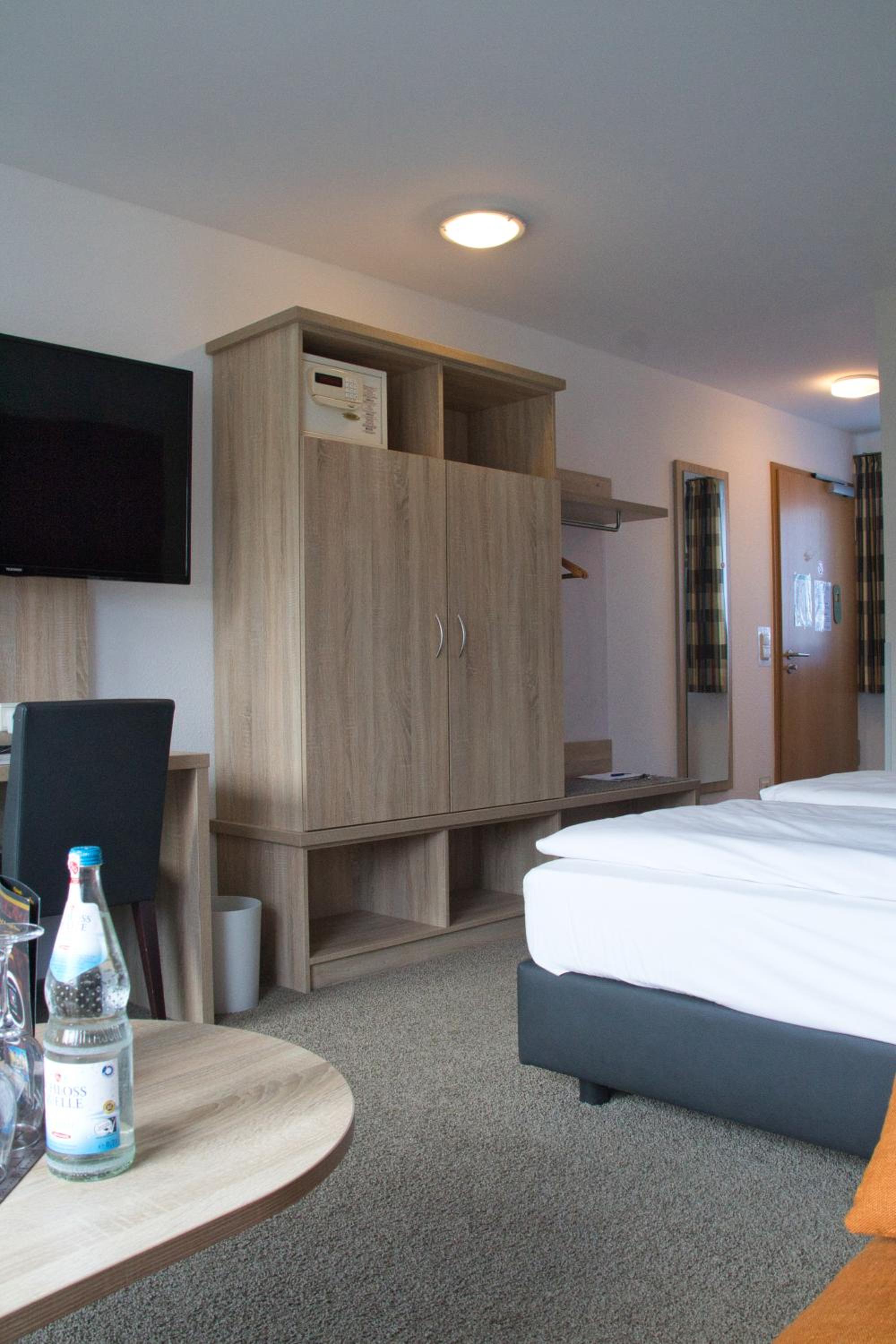 Фото Hotel Quellenhof