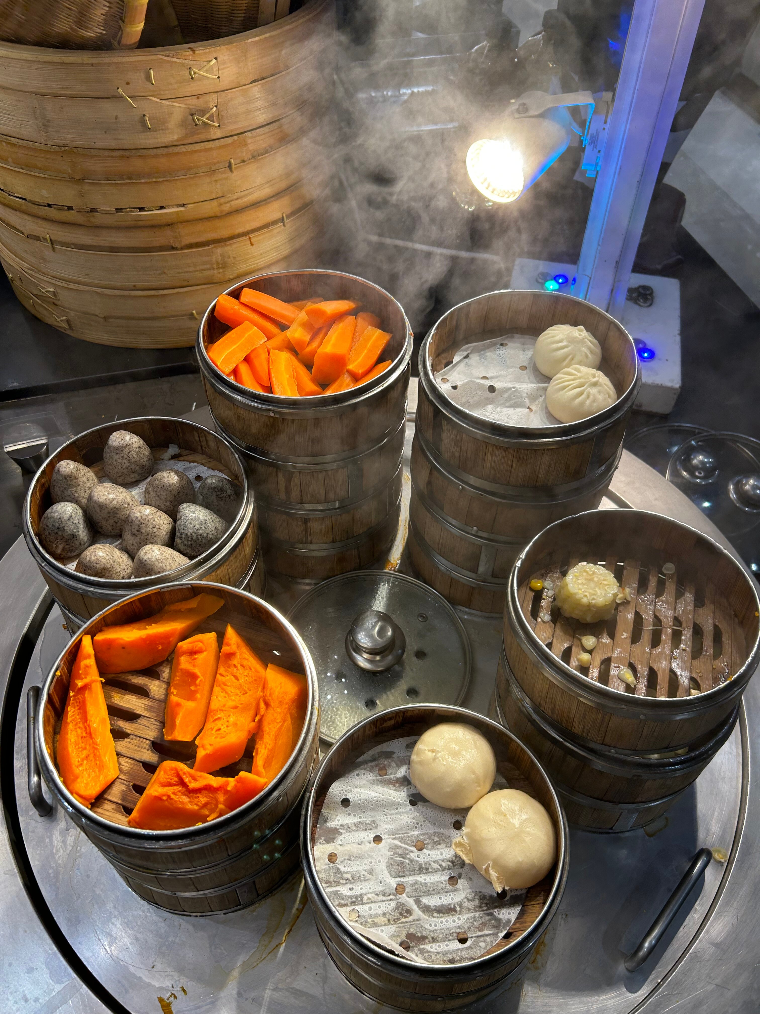 Фото Beijing Continental Grand Hotel