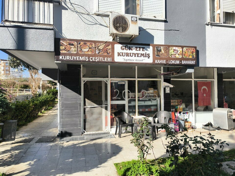 Nuts, snacks, dried fruits Gun-Efe Kuruyemis, Antalya, photo