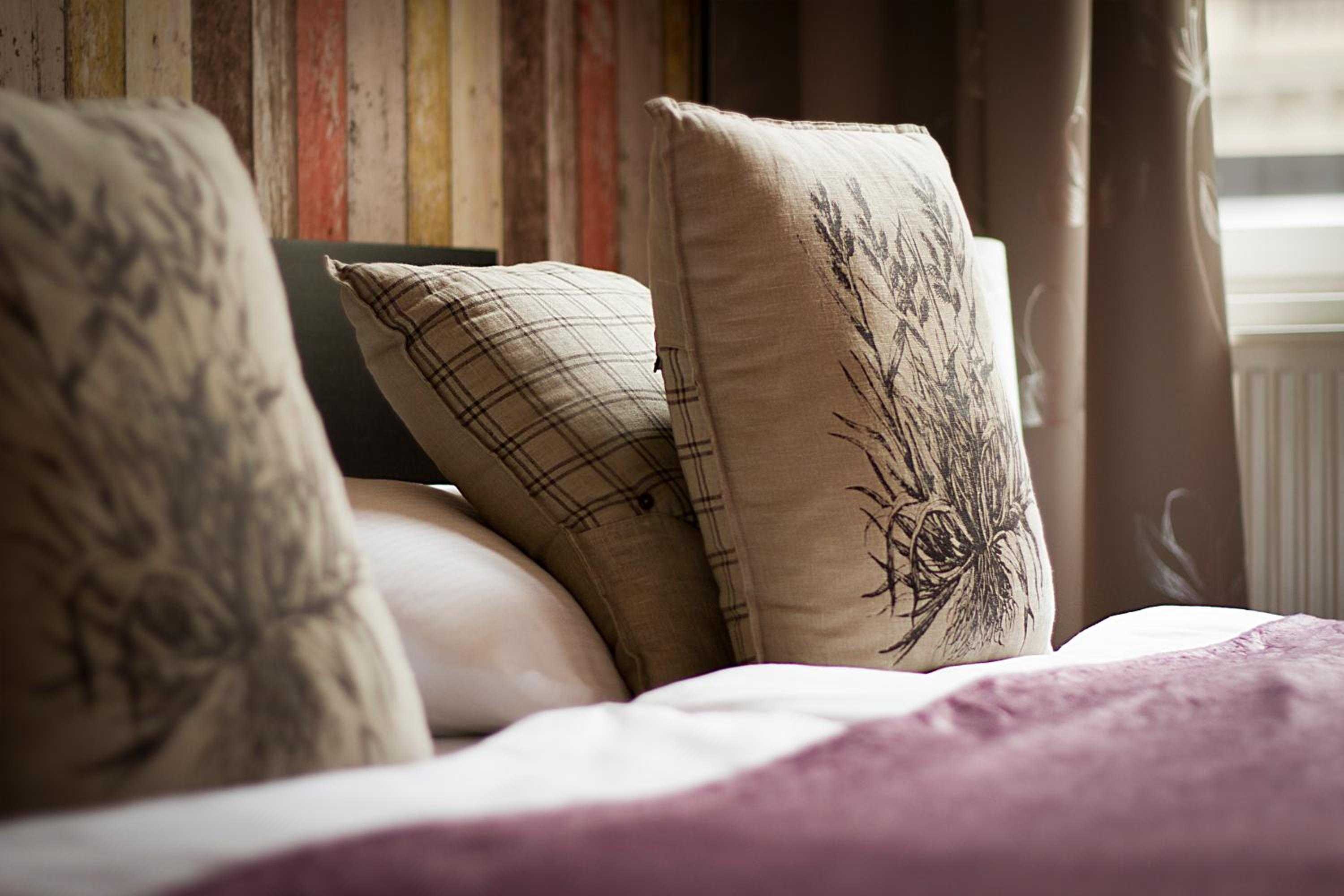 Фото Royal Court Apartments