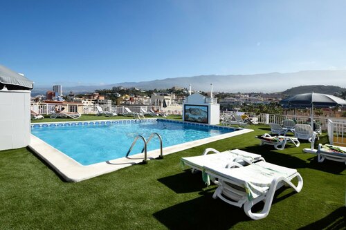 Внешний вид отеля Skyview Hotel в Порто-де-ла-Крусе, фото 3