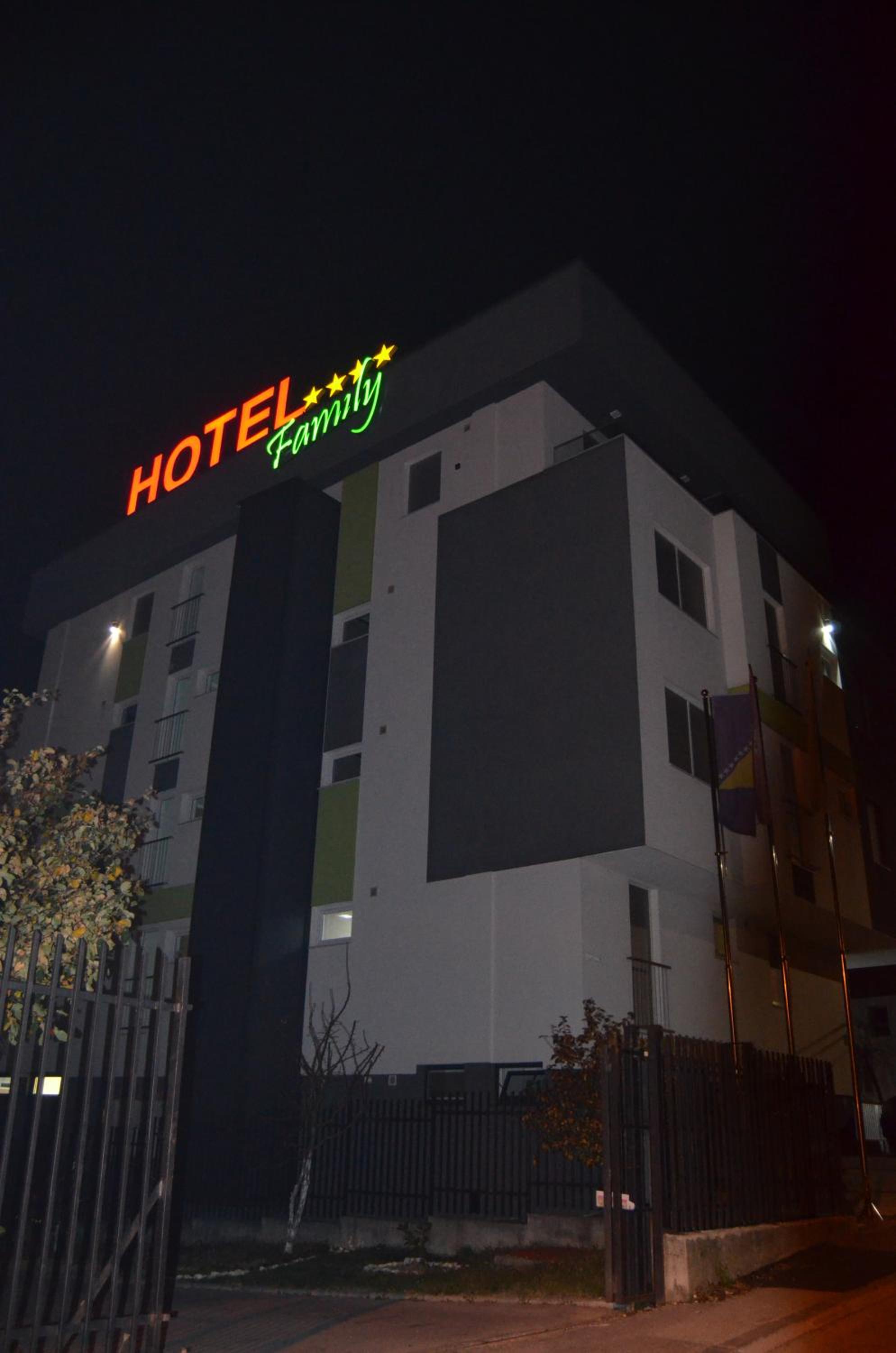 Фото Hotel Family