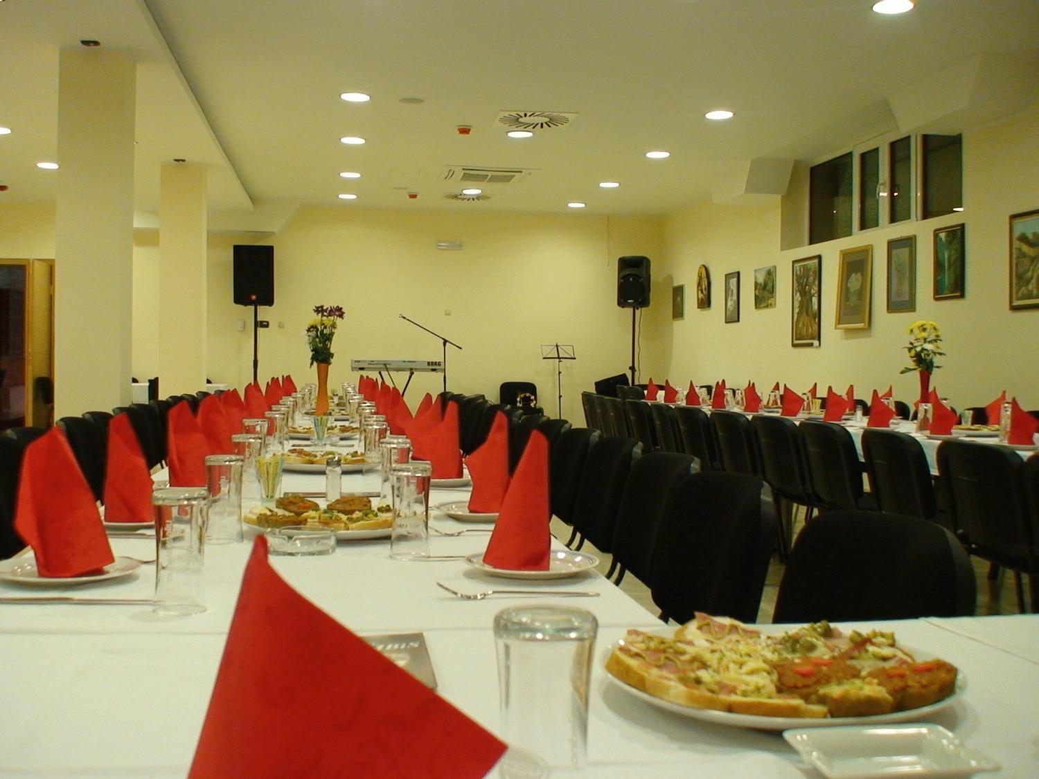 Фото Hotel BaMBiS