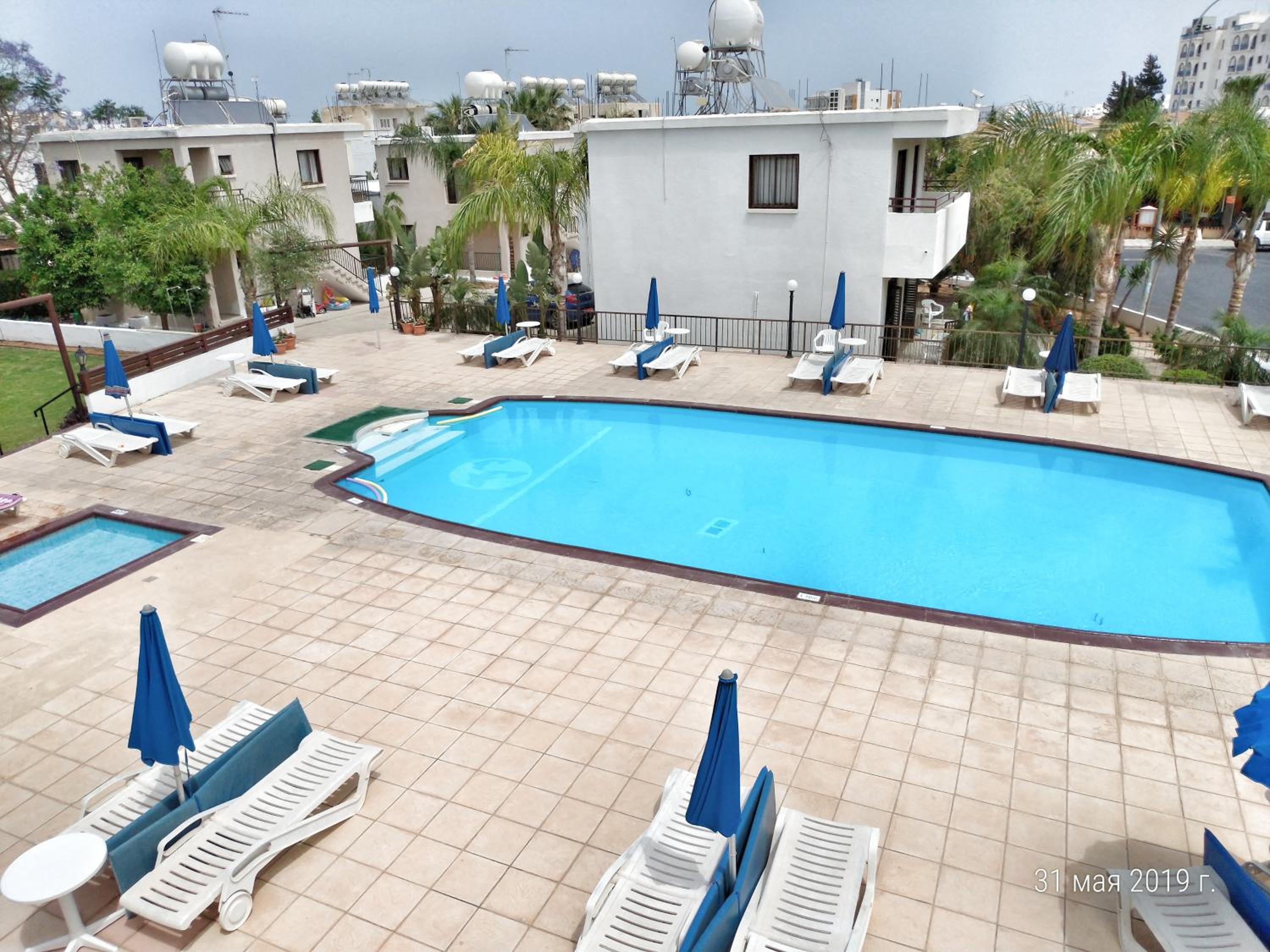 Фото Constantaras Apartments