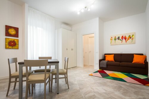 Апартаменты Benzi Appartamenti - Como Lake Host в Комо