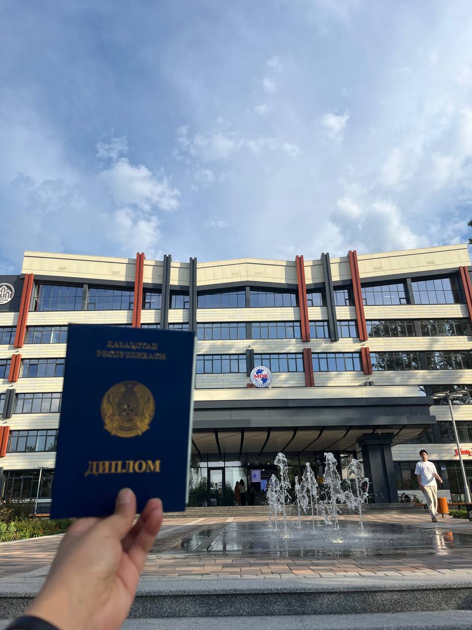 Орыс бастық пен кеңседегі бағынышты бейне