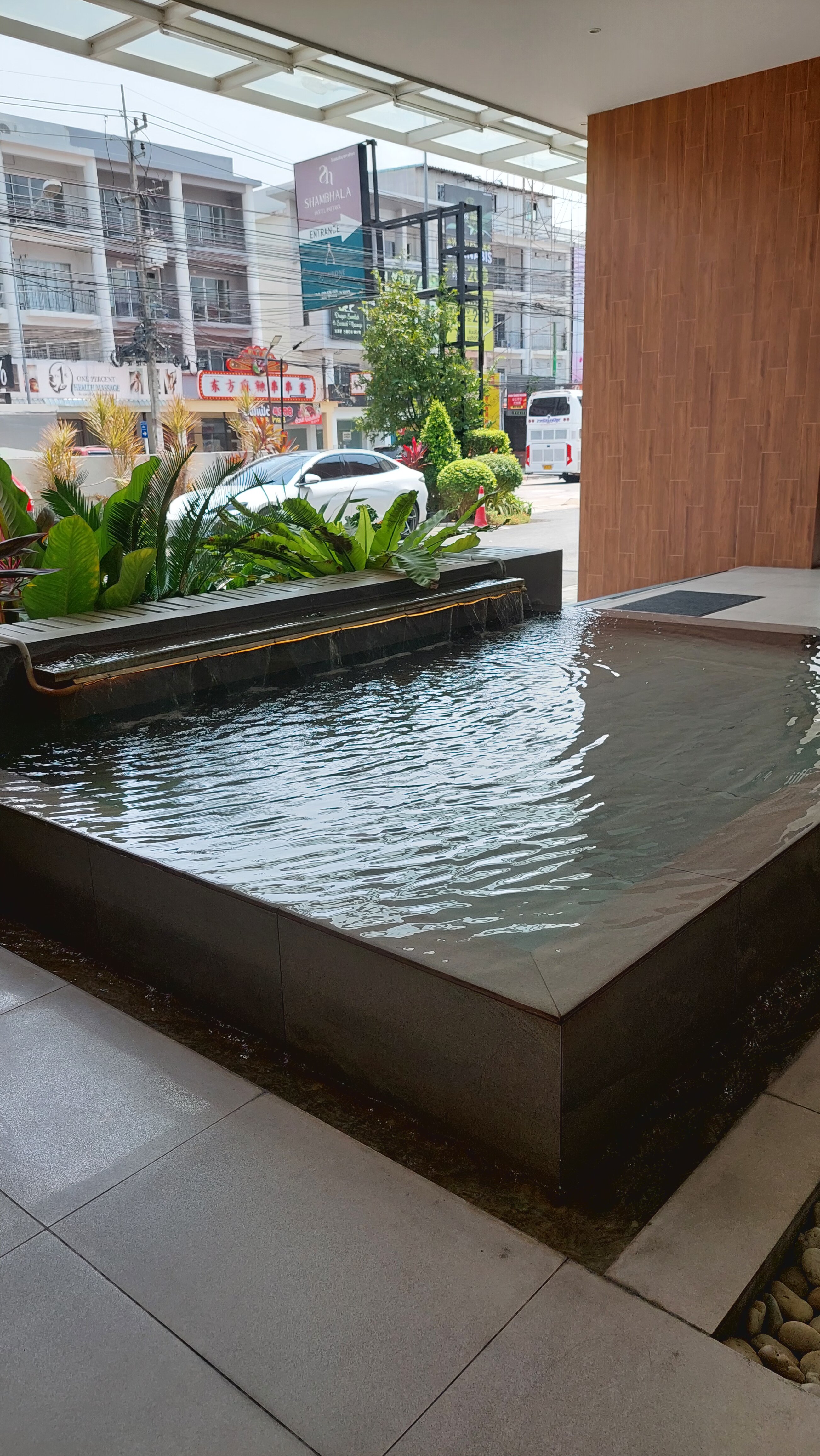 Фото Shambhala Hotel Pattaya