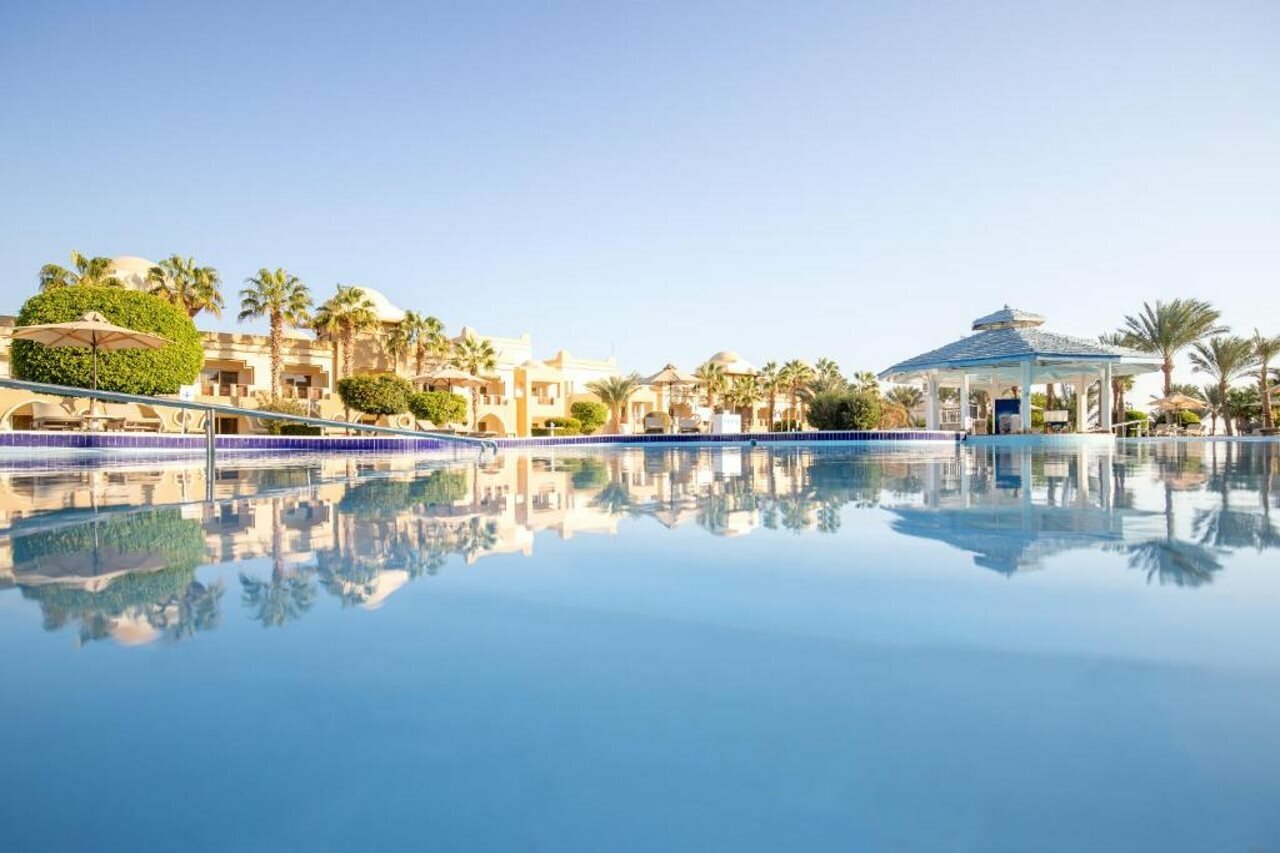 Фото Serenity Alpha Beach