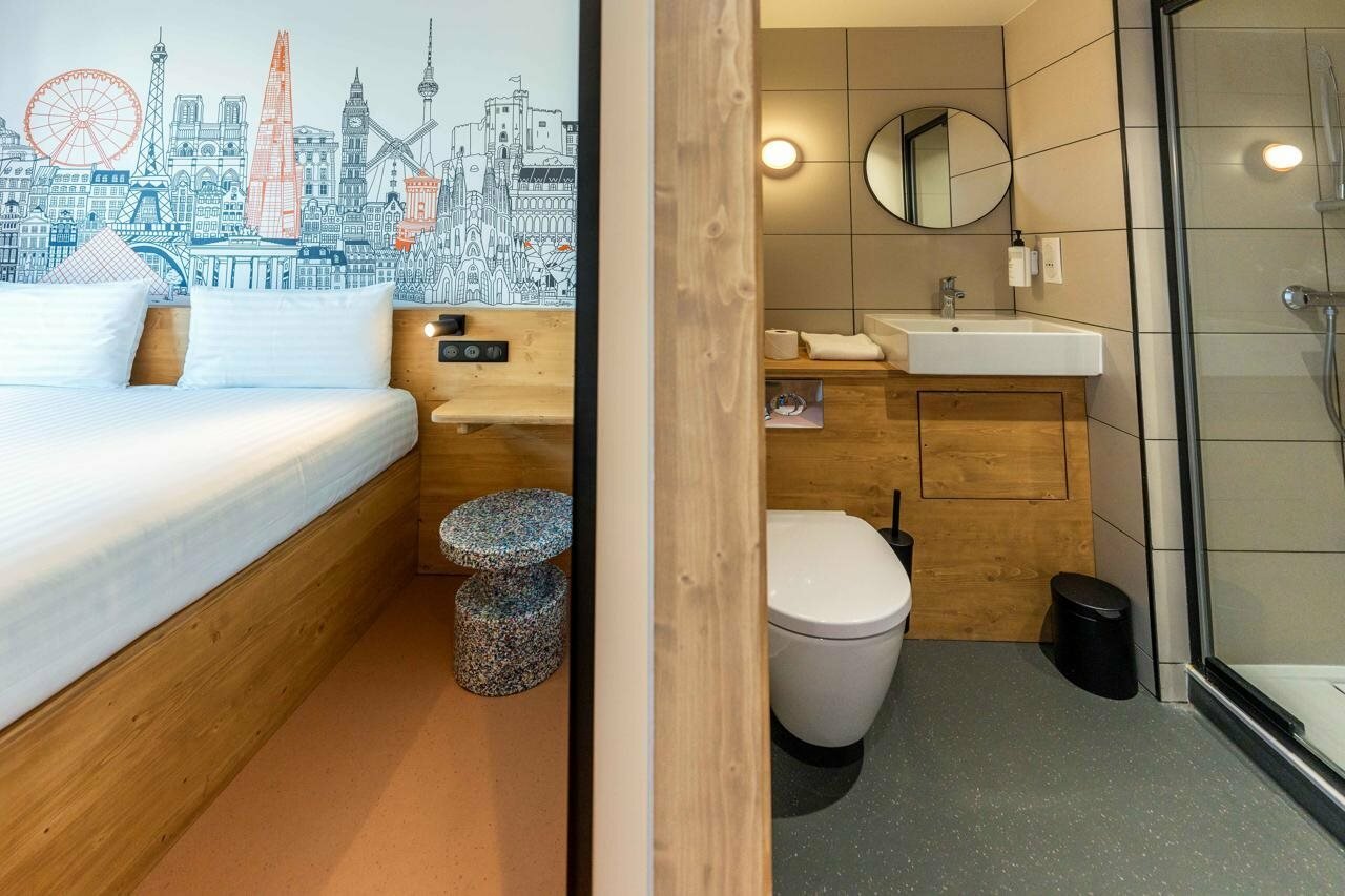 Фото EasyHotel Barcelona La Sagrera