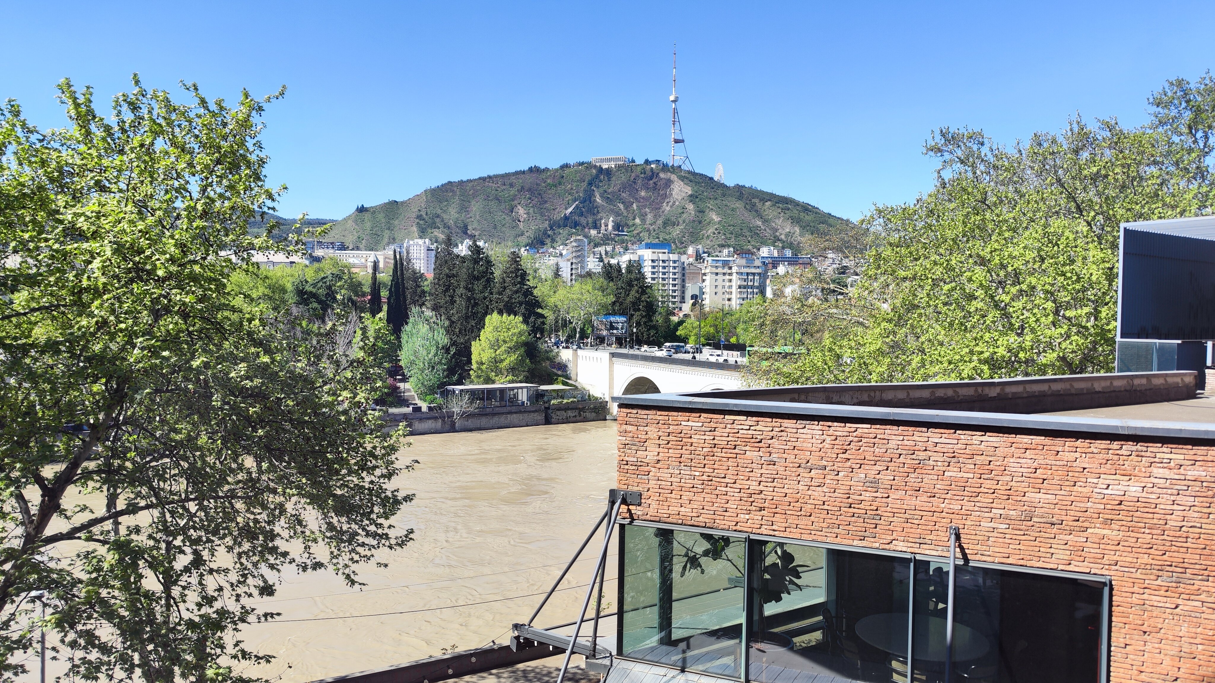 Фото Moxy Tbilisi by Marriott