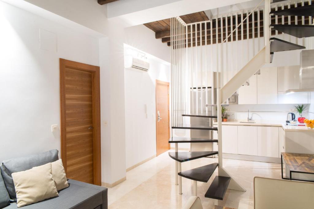 Фото Apartamentos Campo del Príncipe