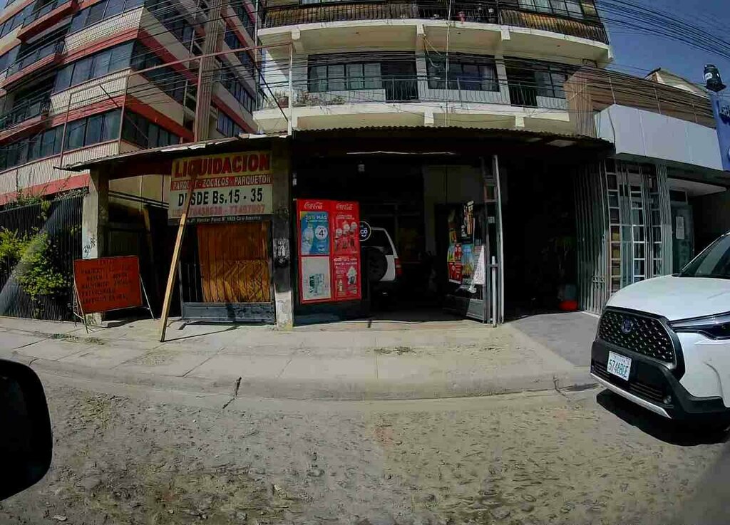 Building materials wholesale Materiales de construcción al por mayor, Cochabamba, photo