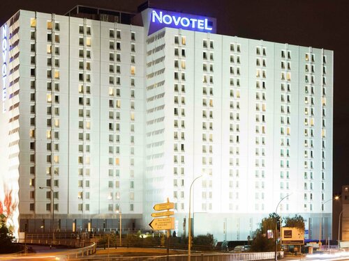 Гостиница Novotel Paris Est в Баньоле