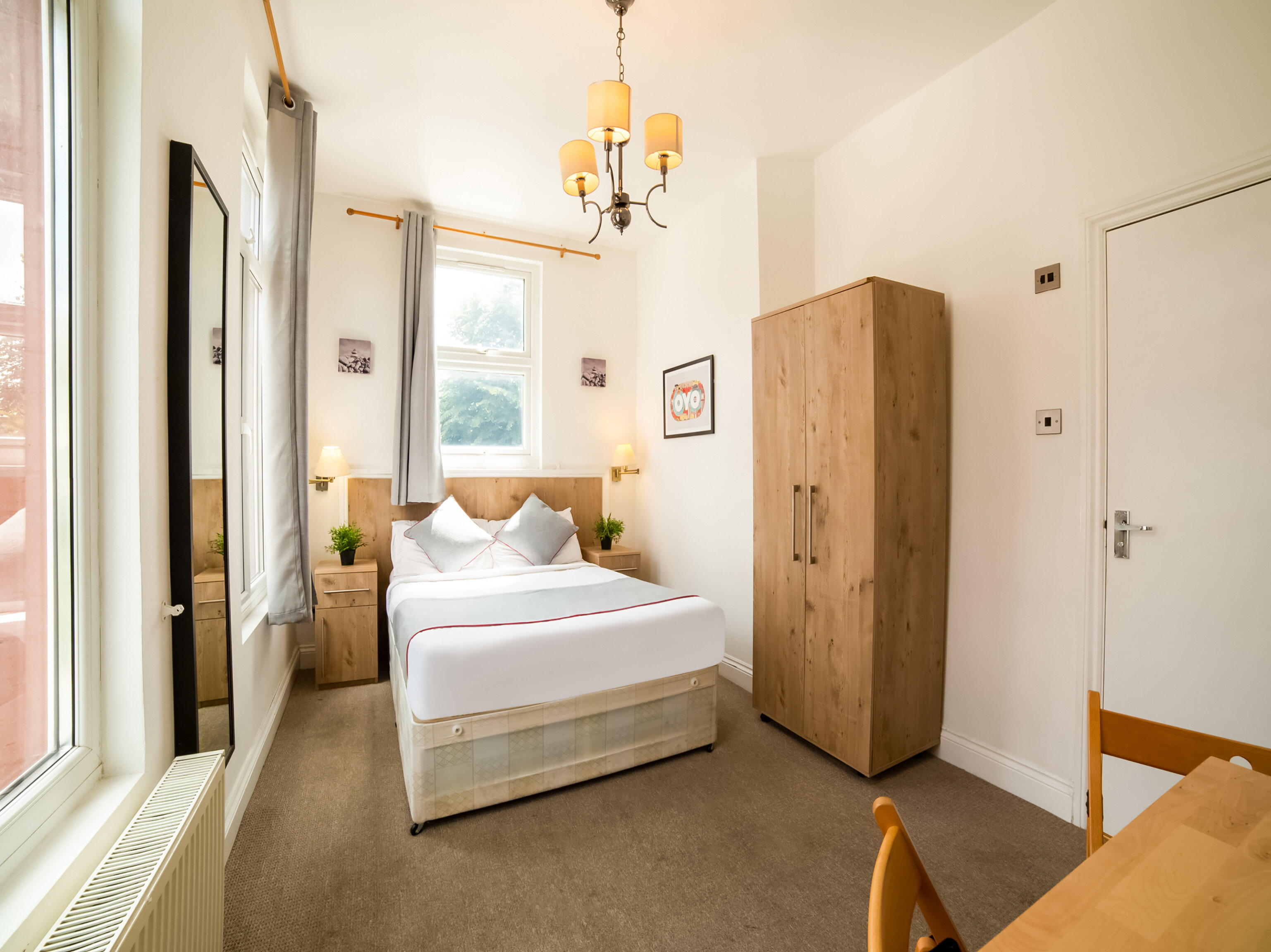 Фото Oyo TamTam Acton Hotel