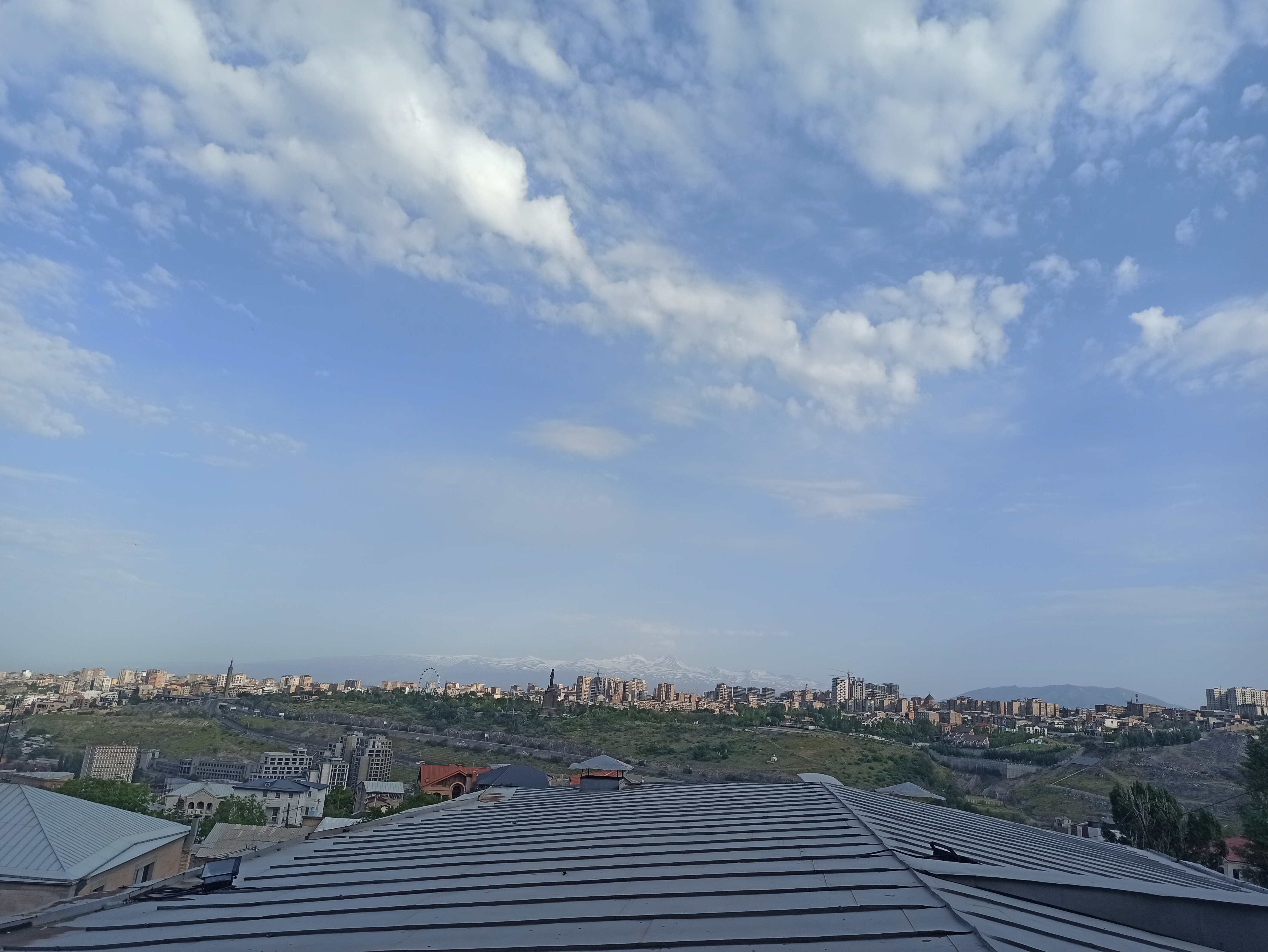 Фото New Nairi Hotel