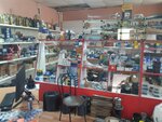 Тягач (Leninskogo Komsomola Avenue, 18А) ، متجر قطع غيار ولوازم السيارات