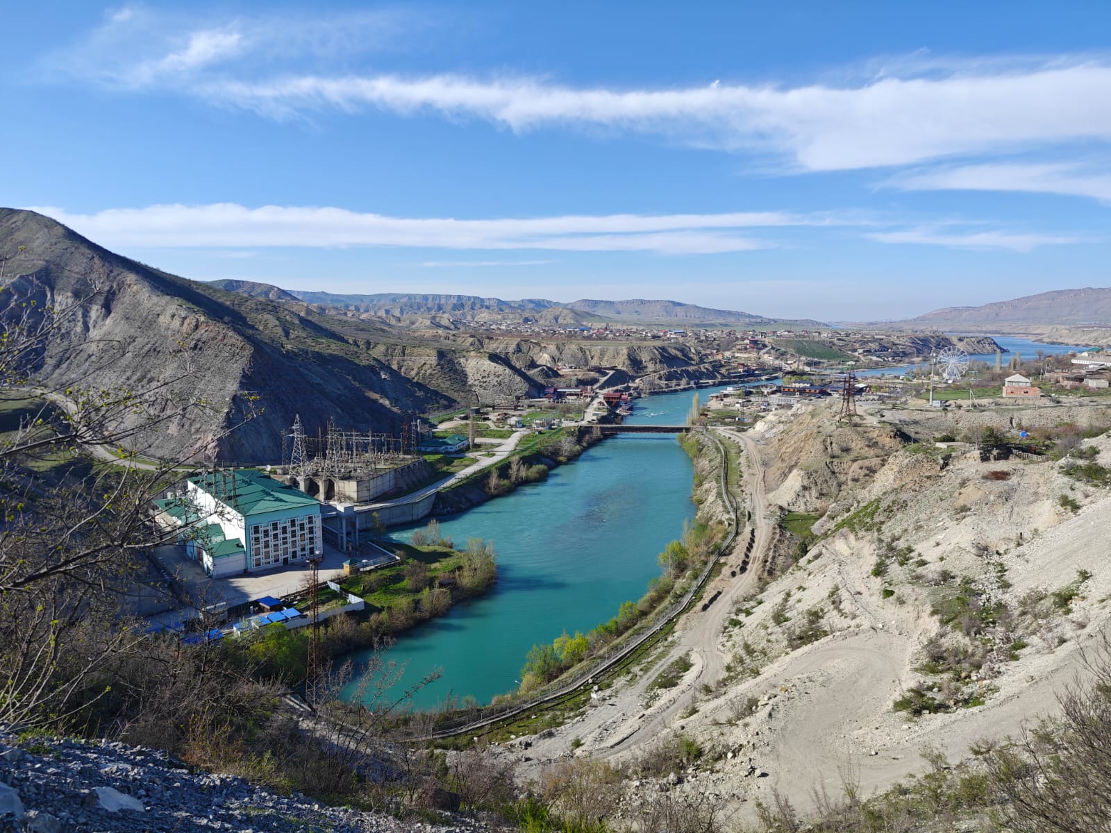 Фото Домик у обрыва