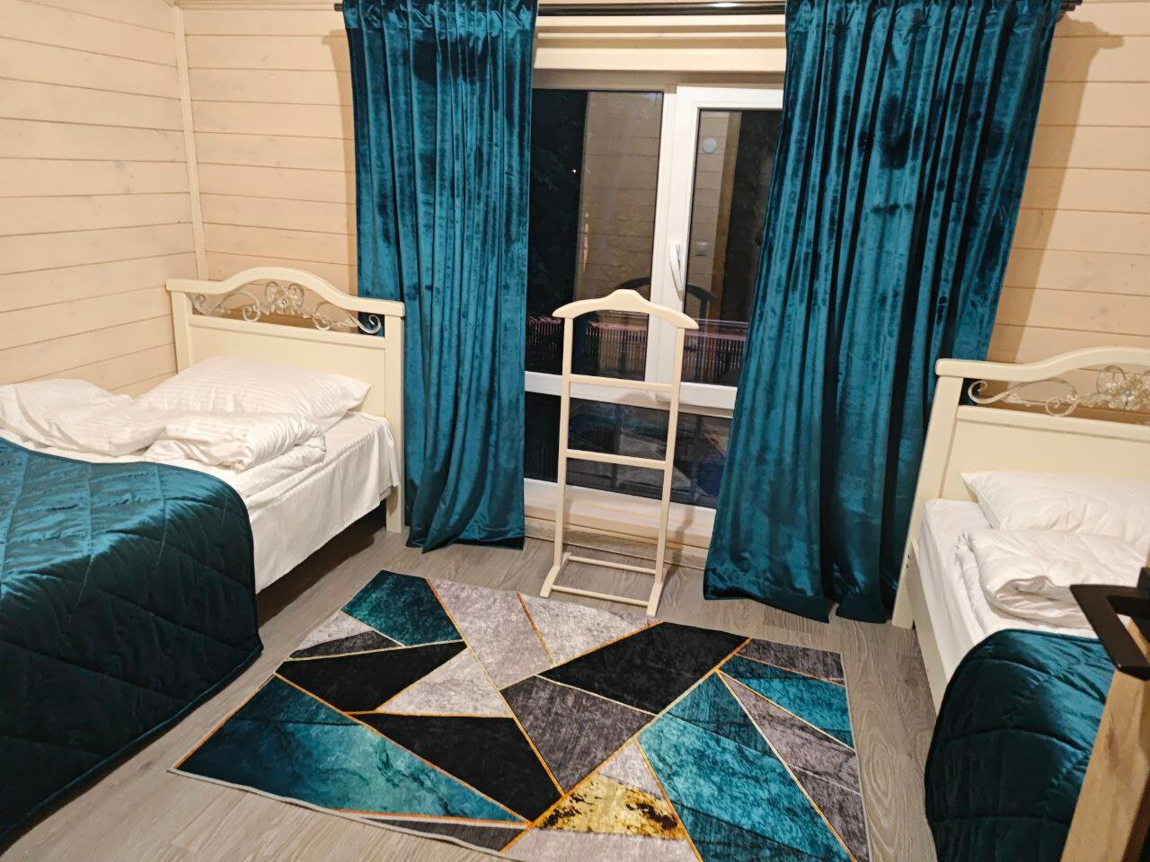 Фото 4 Сезона