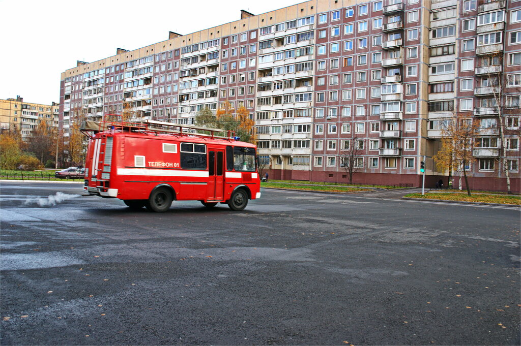 إدارة الإطفاء Pozharno-spasatelny otryad po Nevskomu rayonu ، سان بطرسبرغ، صورة