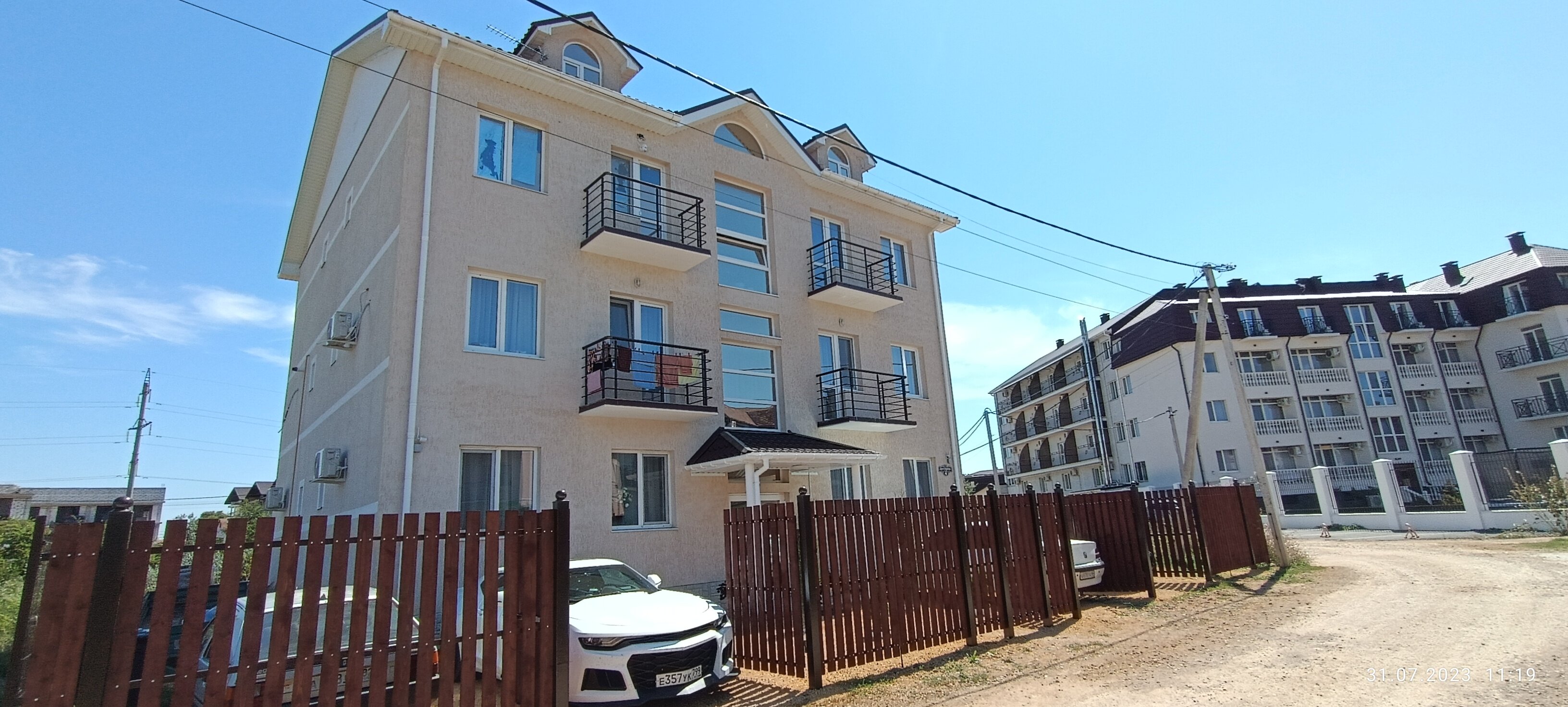 Фото Селена