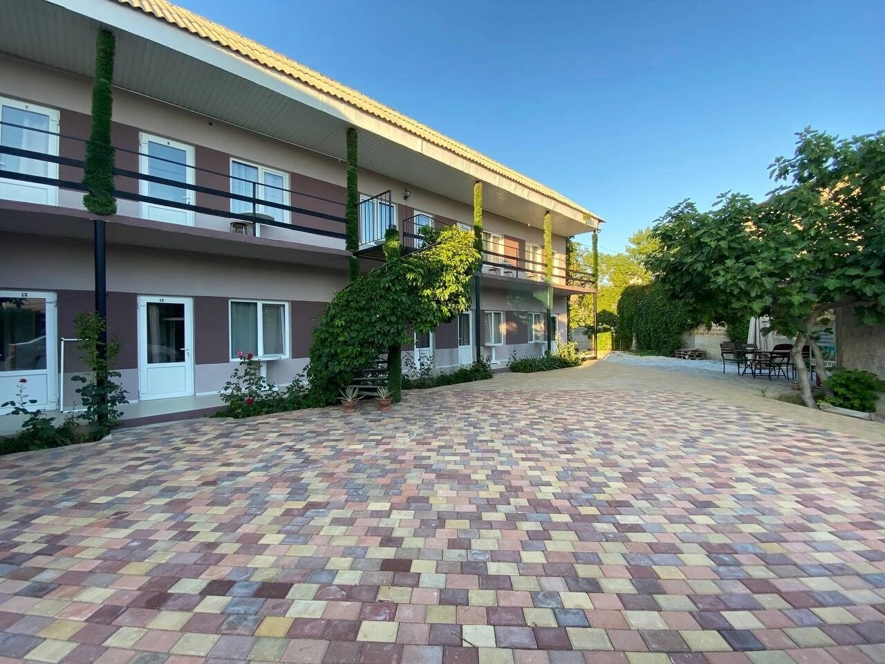 Фото отеля 1