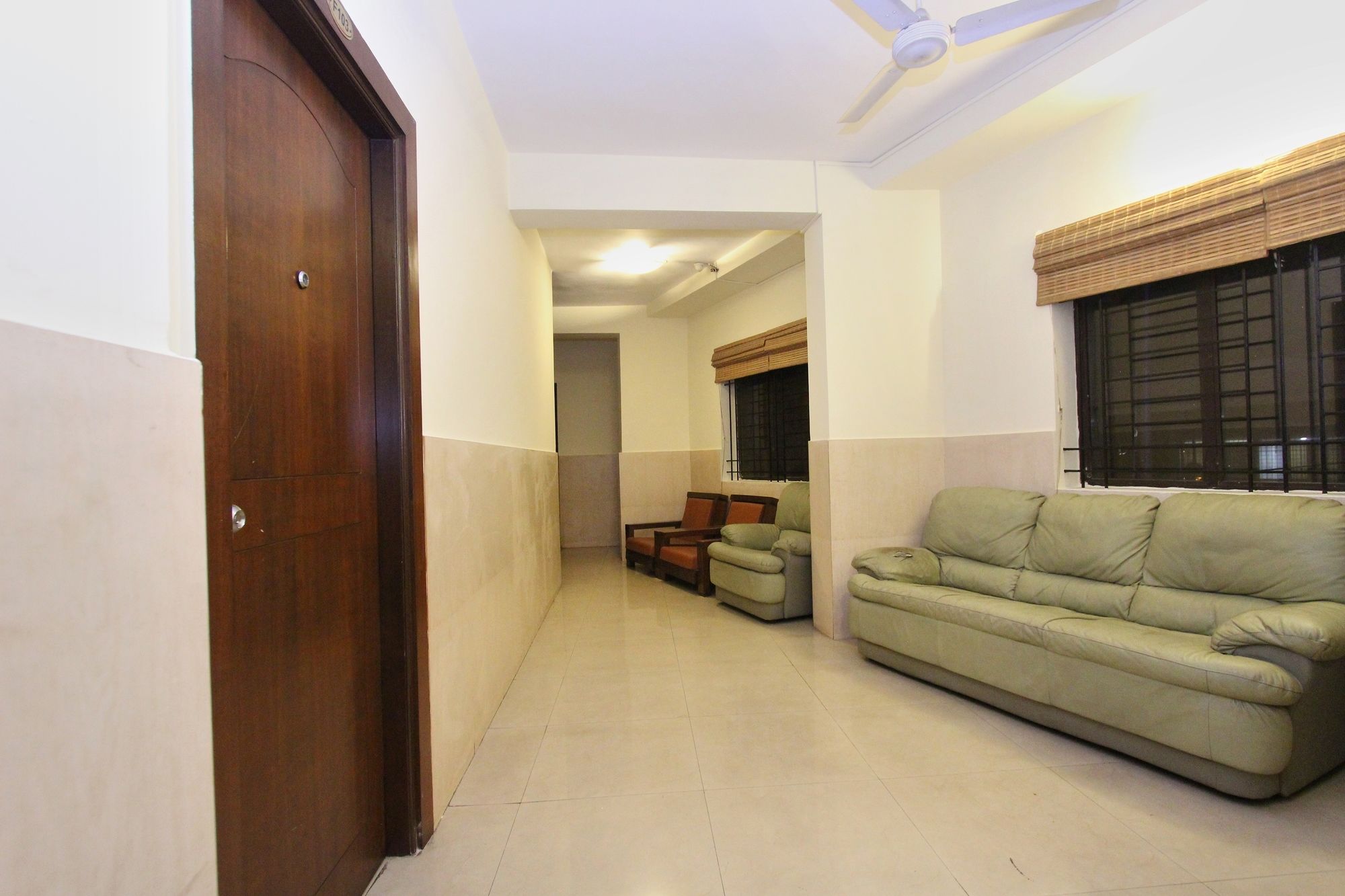 Фото Oyo 8501 Abhimaani Comforts