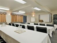 Фото Super 8 by Wyndham High River Ab
