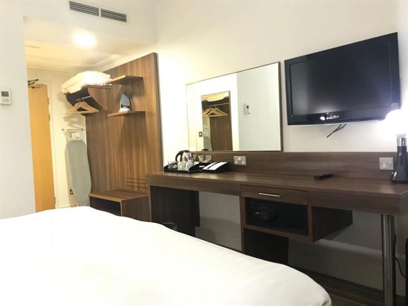Фото Mercure St Helens