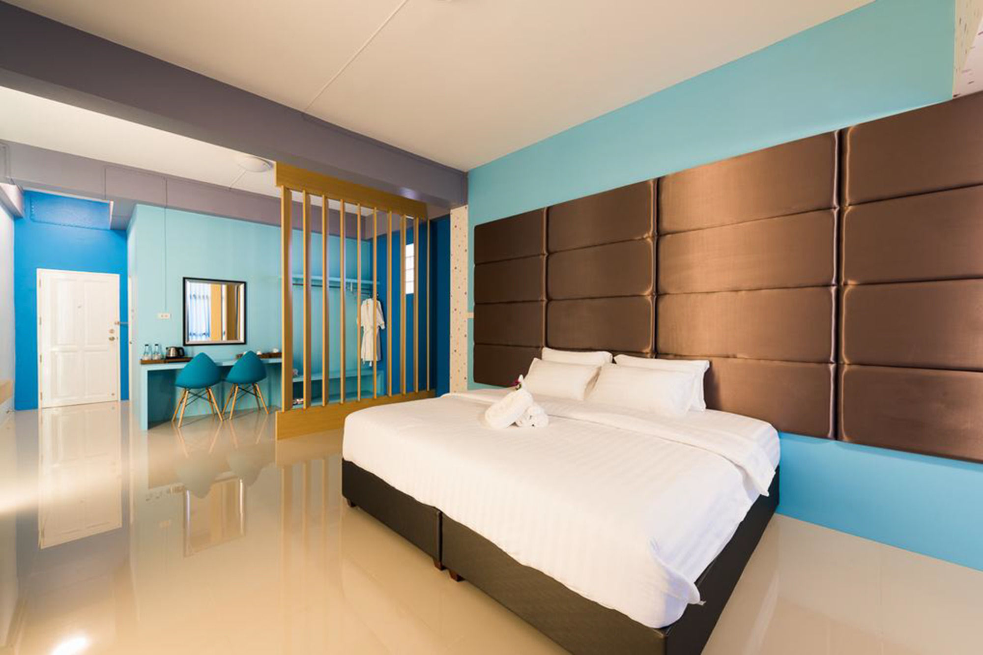 Фото The Iconic Hotel