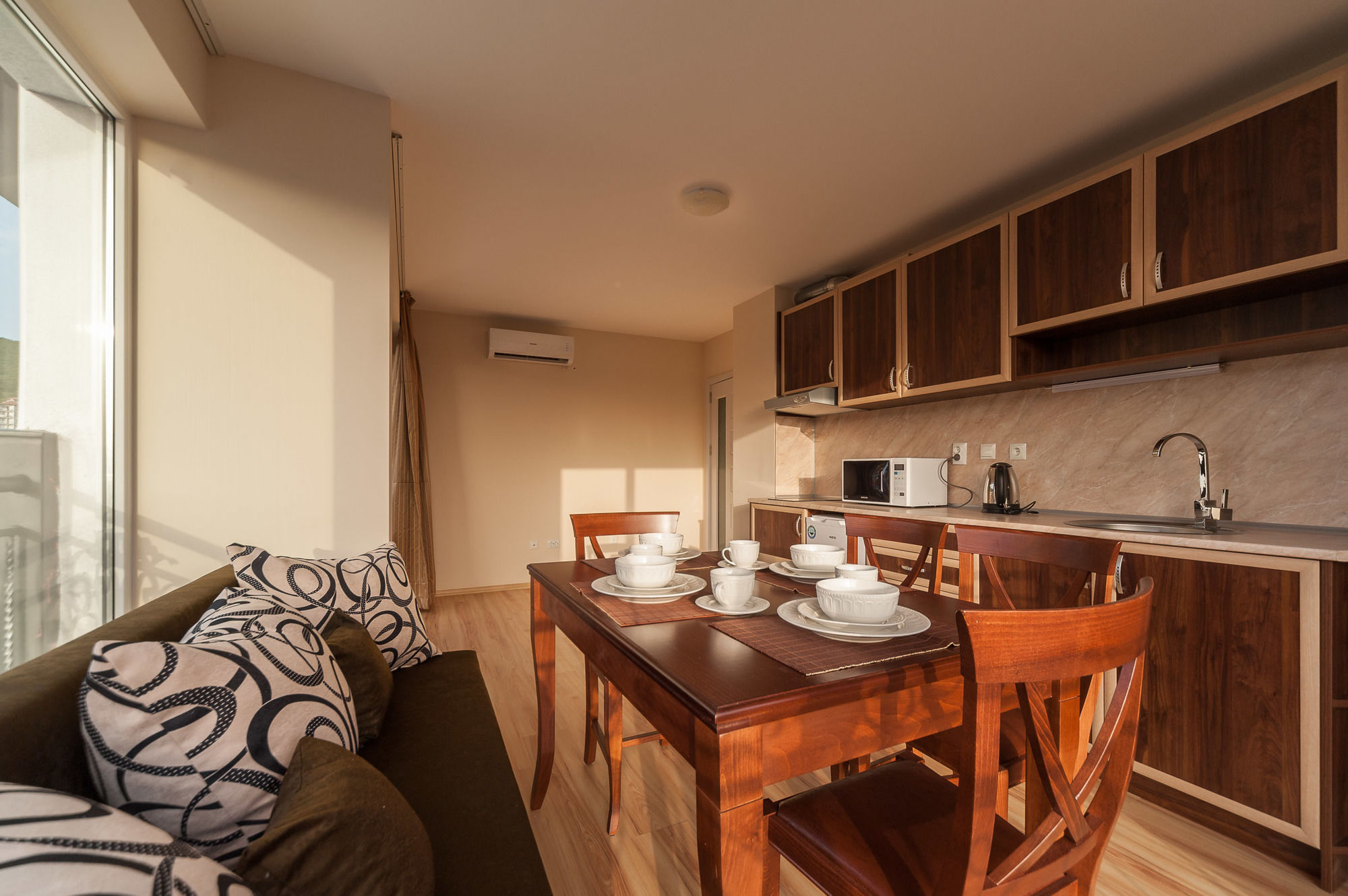 Фото Roel Residence Apartments