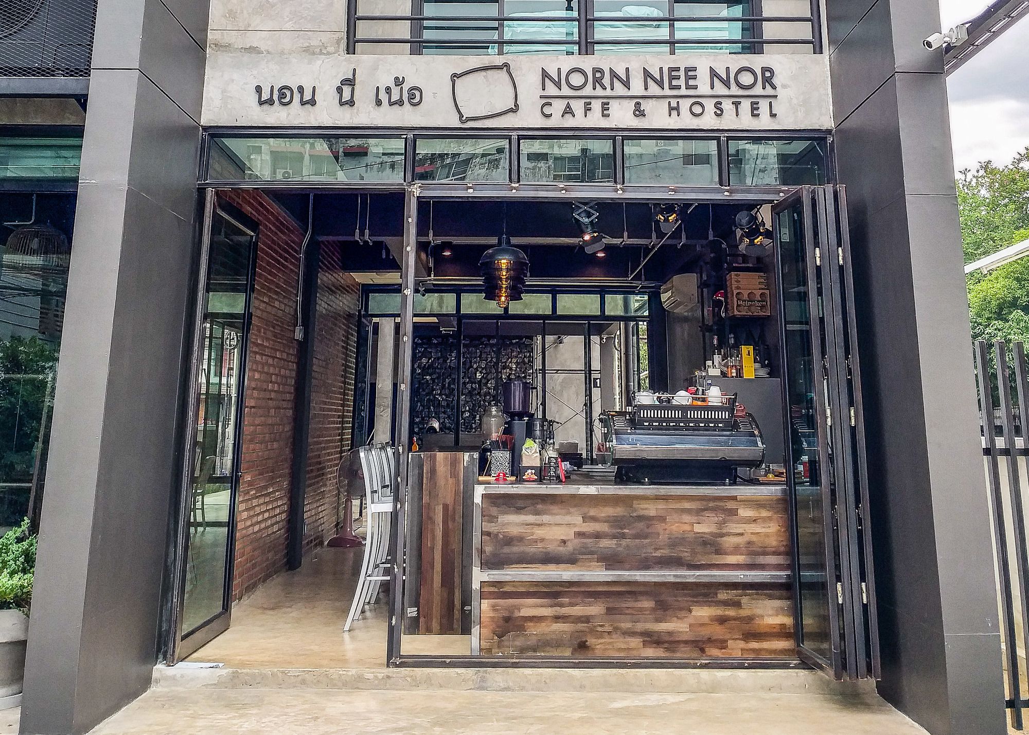 Фото Norn Nee Nor Hostel&Cafe