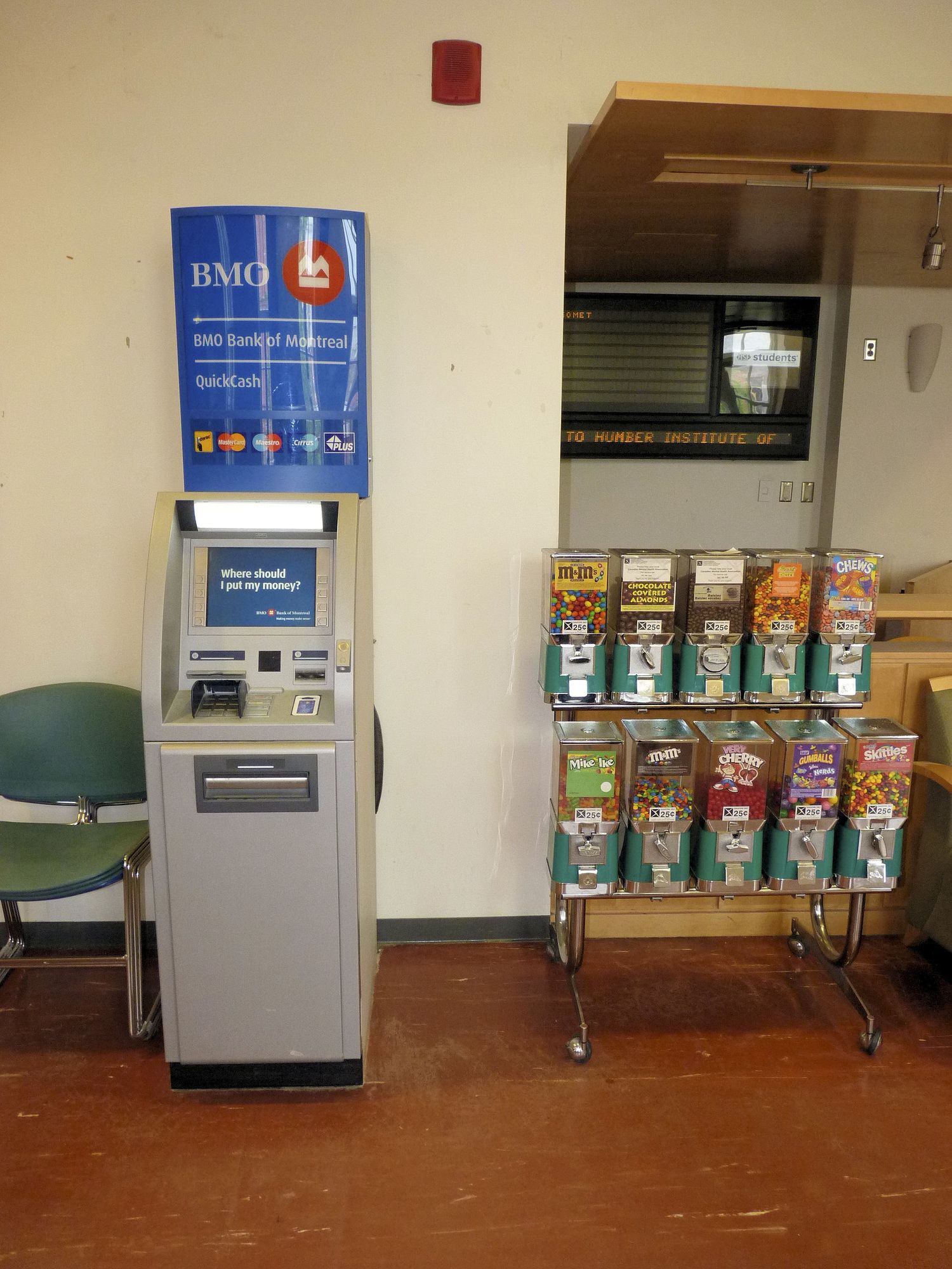 Фото Humber College Lakeshore Campus Residence