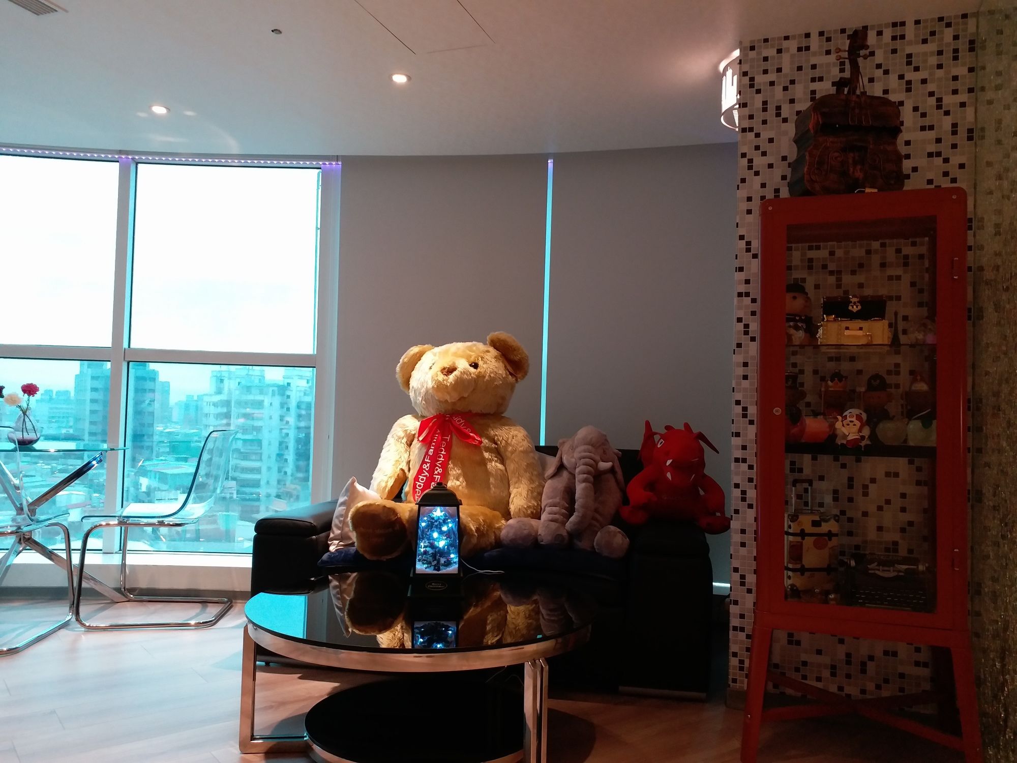 Фото Hon Dow Hotel