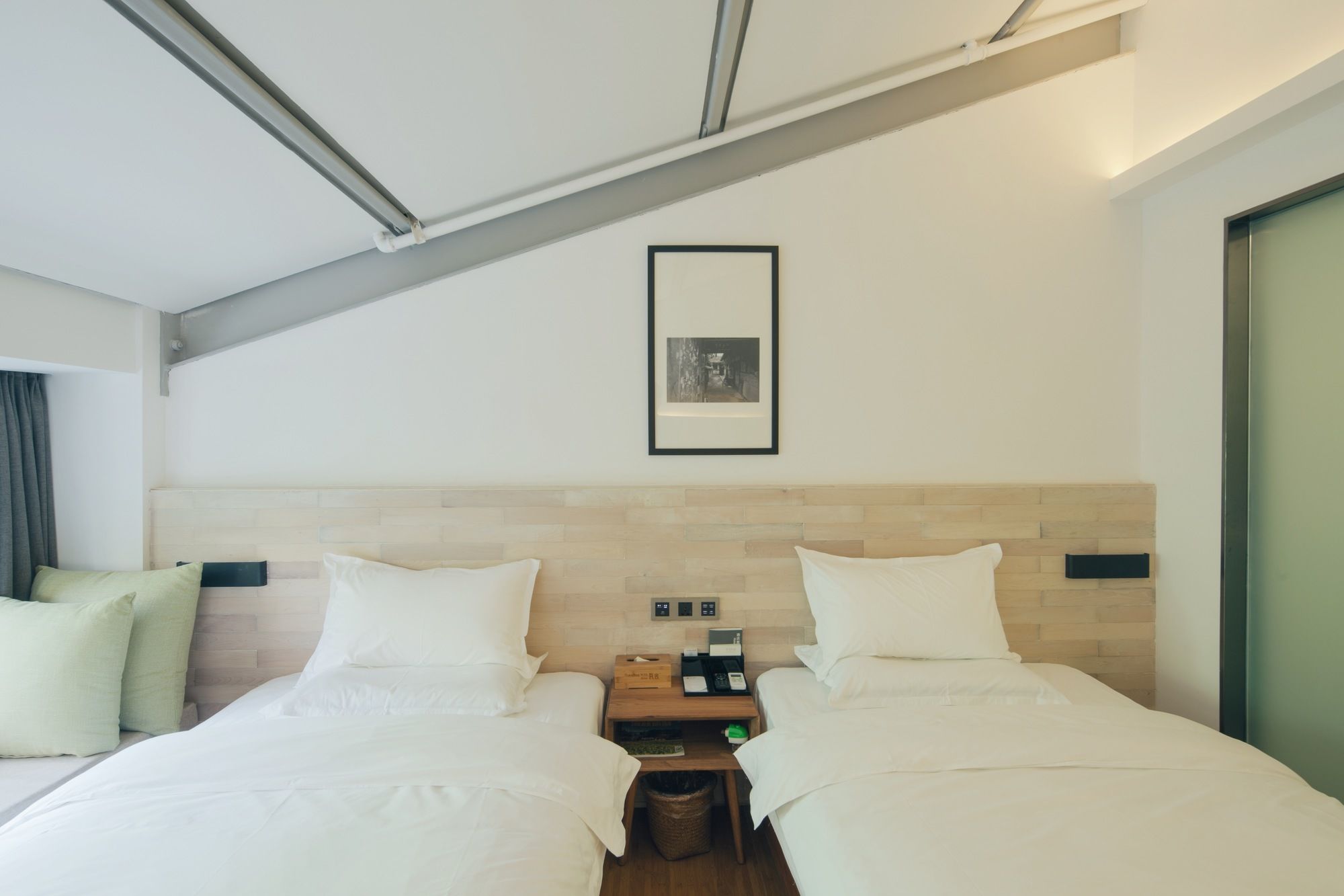 Фото Travelling With Hotel Chengdu Wide and Narrow Alley