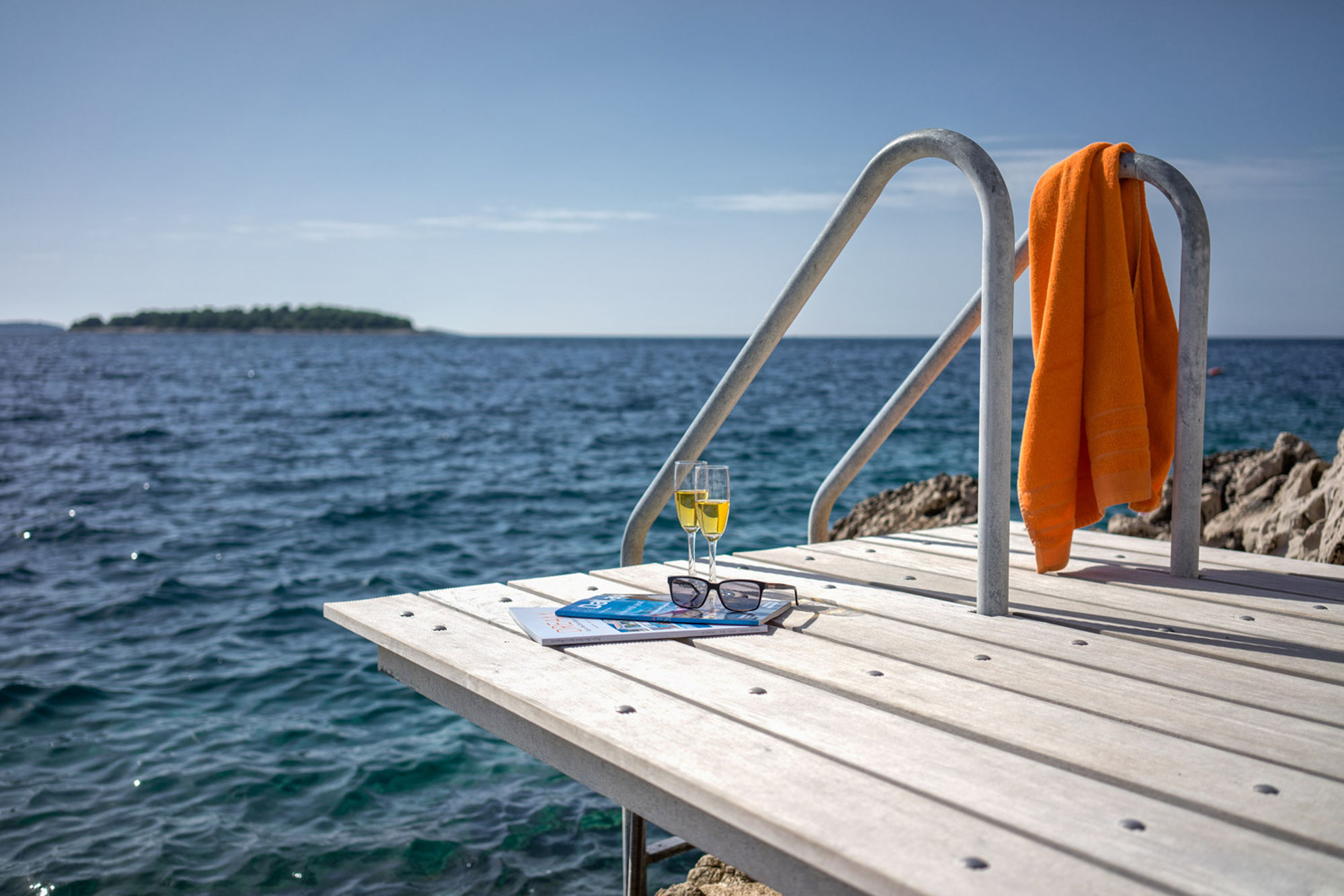 Фото Golden Rays Luxury Apartments