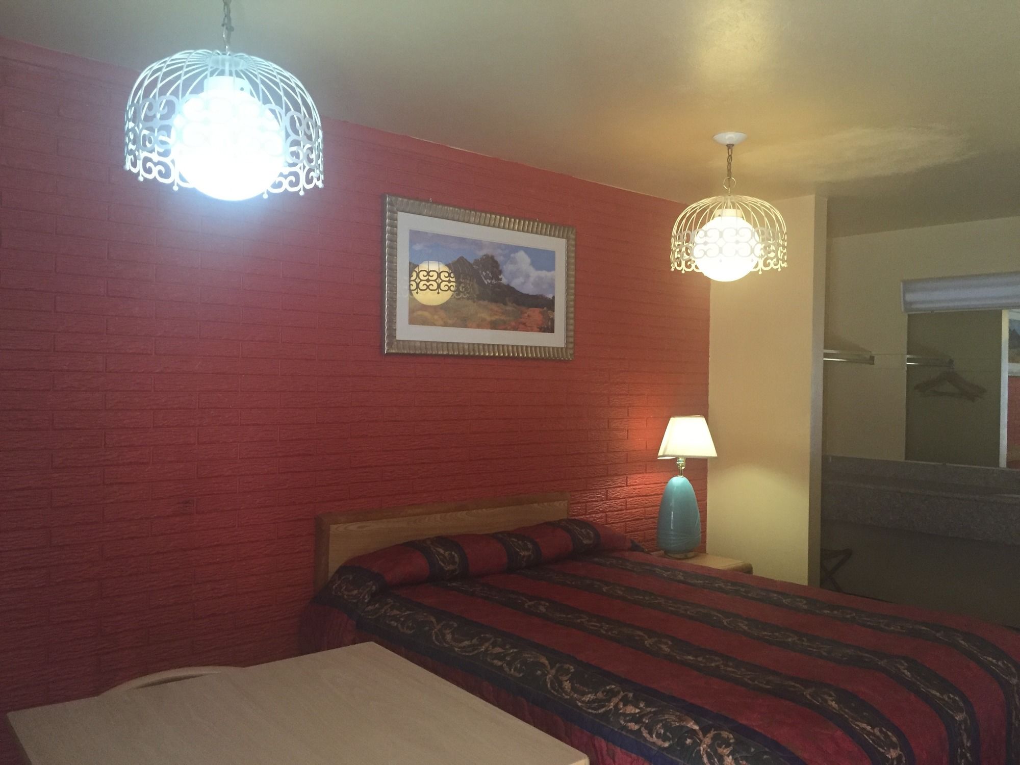 Фото Economy Inn