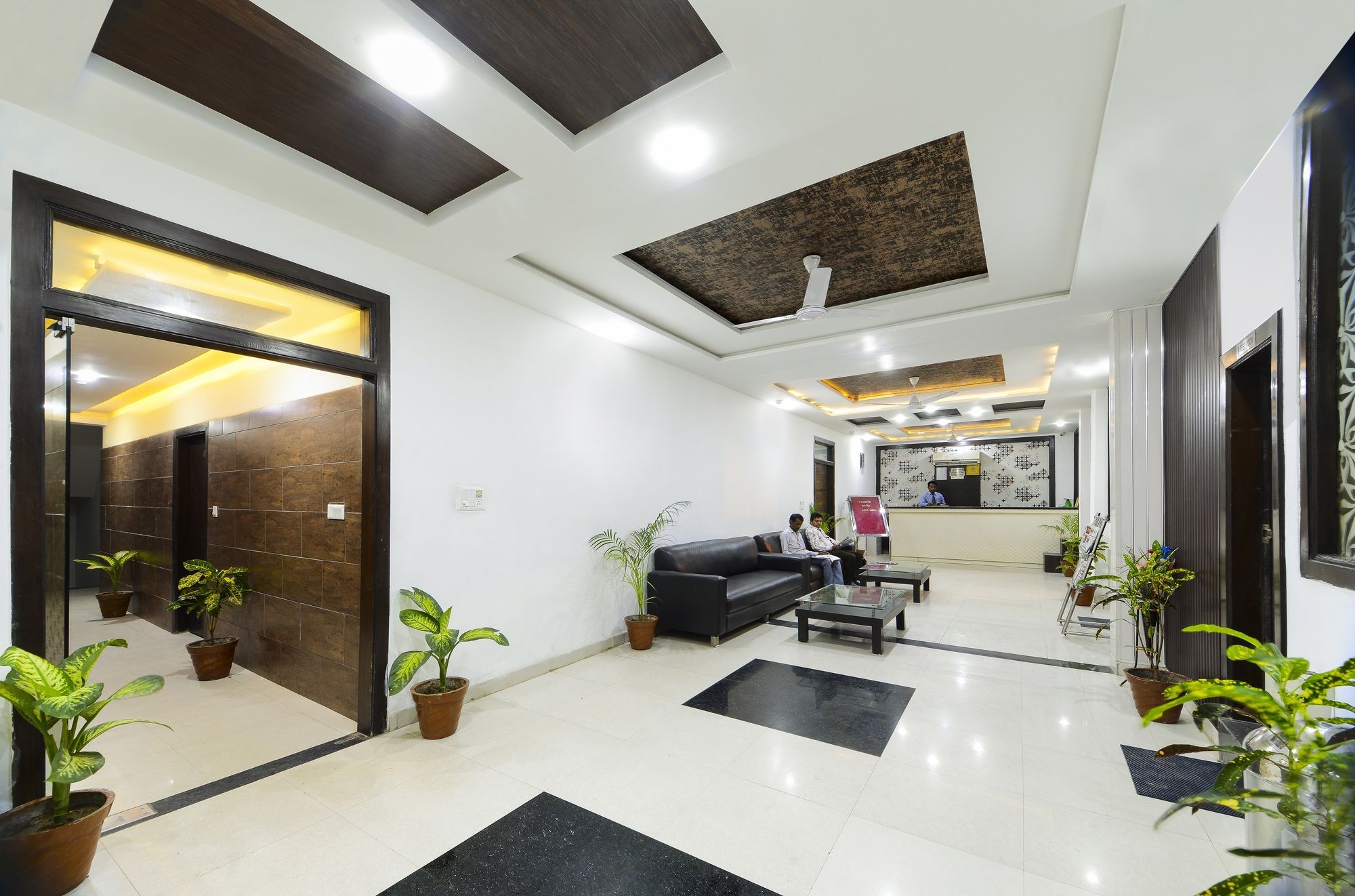 Фото Hotel East Gate