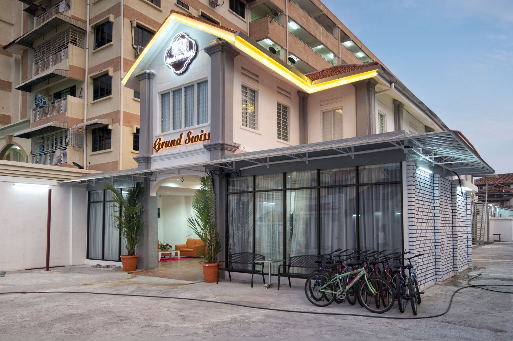 Фото Grand Swiss Hotel