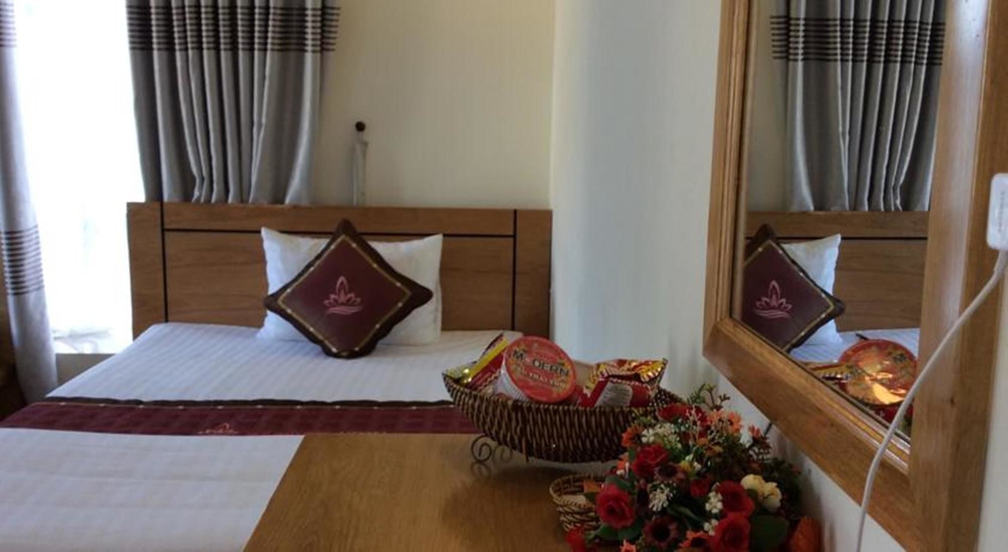 Фото My Phuoc Hotel