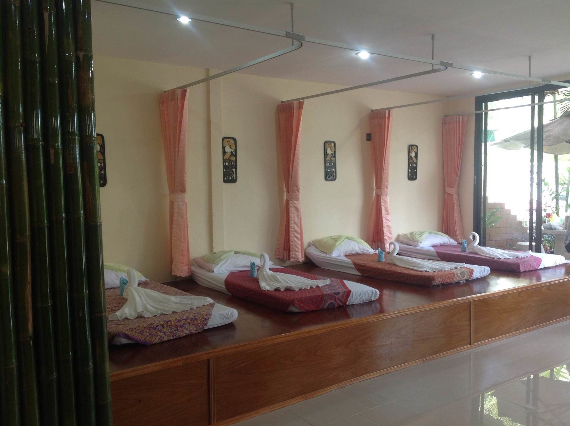 Фото Ruan Mai Naiyang Beach Resort